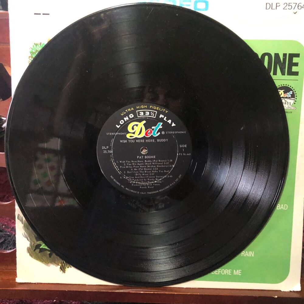 multi Cds-and-vinyl - Picture 4 of 4